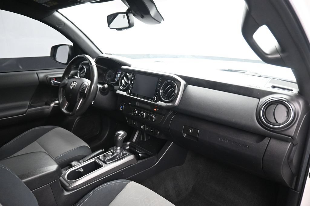 Used 2022 Toyota Tacoma TRD Off-Road RWD image 43