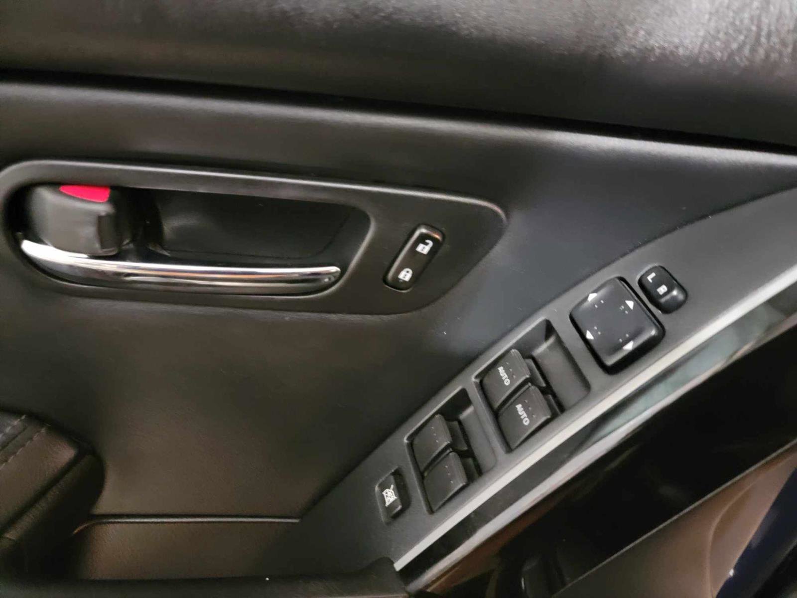 Used 2012 MAZDA CX-9 Touring w/ Moonroof & Bose Audio Pkg image 10