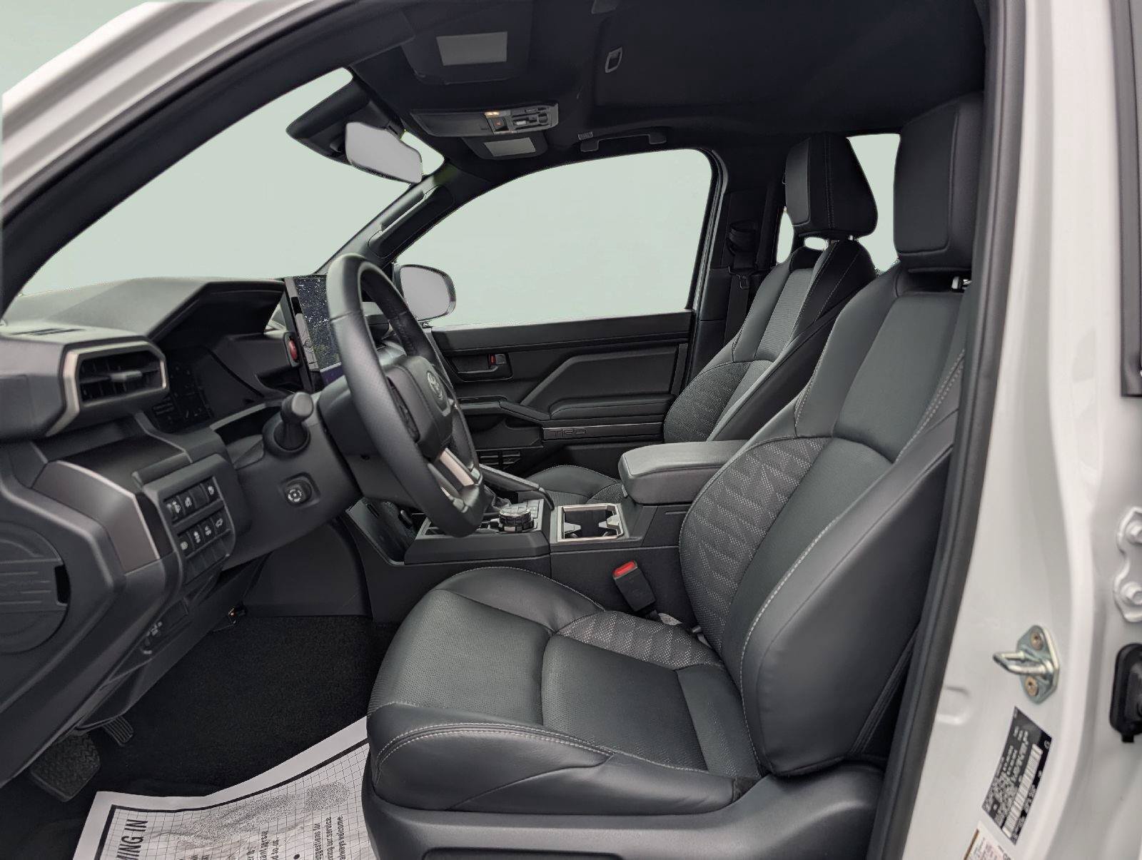 Used 2025 Toyota 4Runner TRD Off-Road Premium w/ Tow Technology Package AWD/4WD image 10