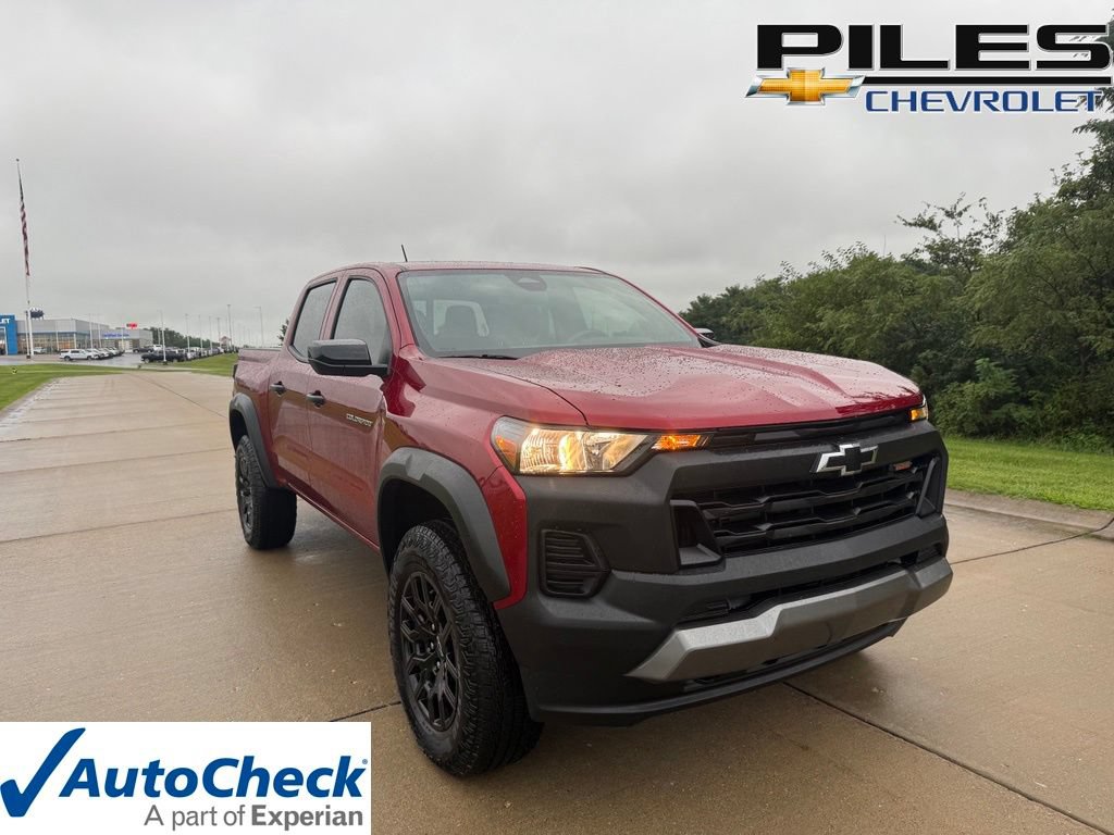 Used 2026 Chevrolet Colorado Trail Boss AWD/4WD image 1