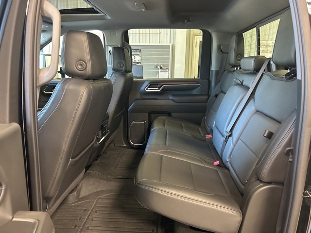 Used 2024 GMC Sierra 3500 Denali w/ Denali Reserve Package image 36