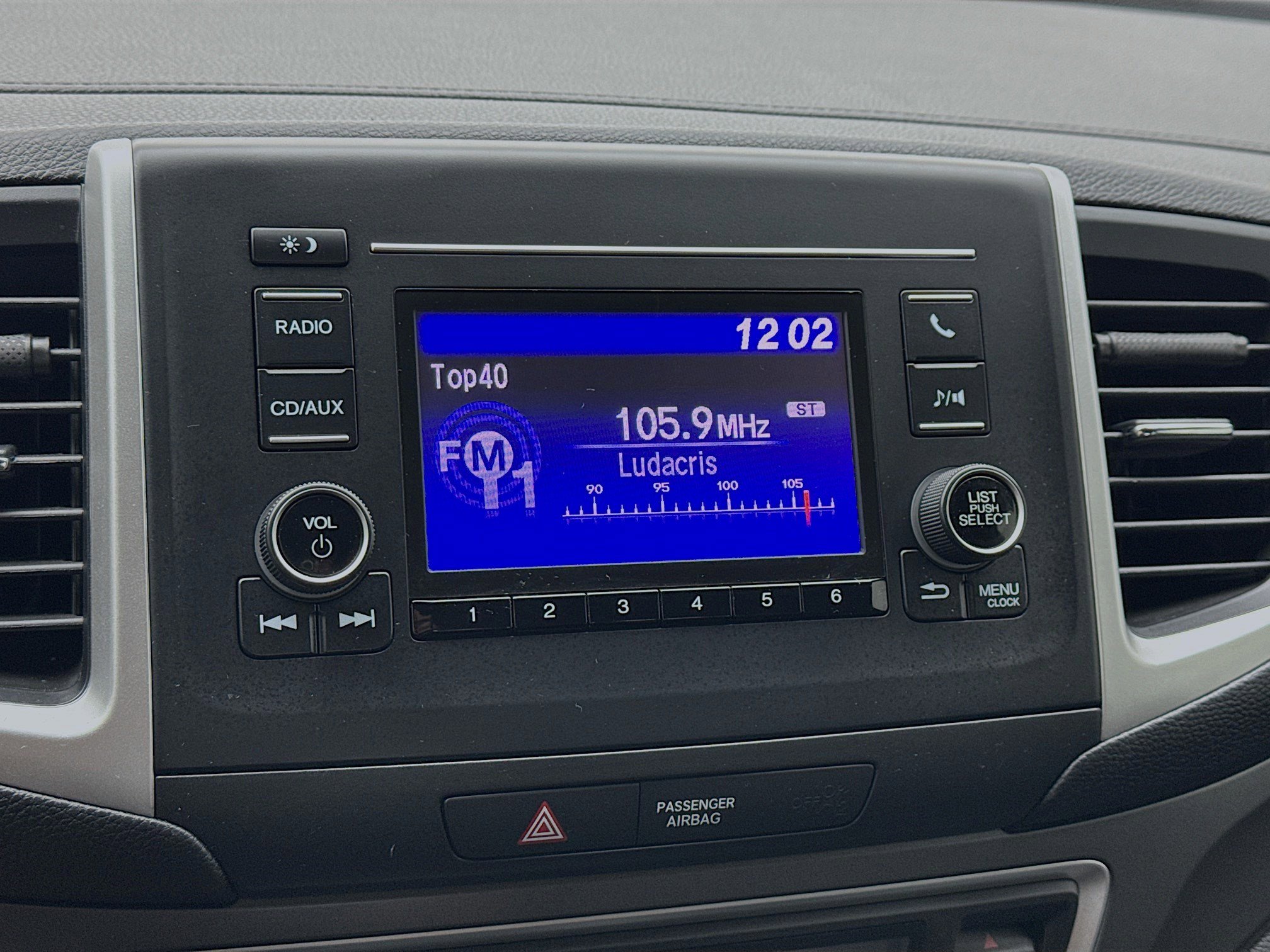 Used 2018 Honda Ridgeline RTL image 11