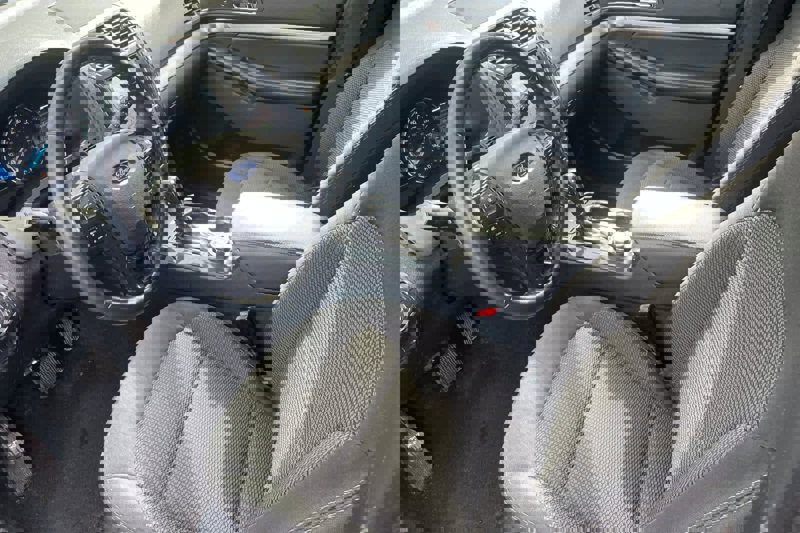 Used 2019 Ford Explorer XLT w/ Equipment Group 201A image 13