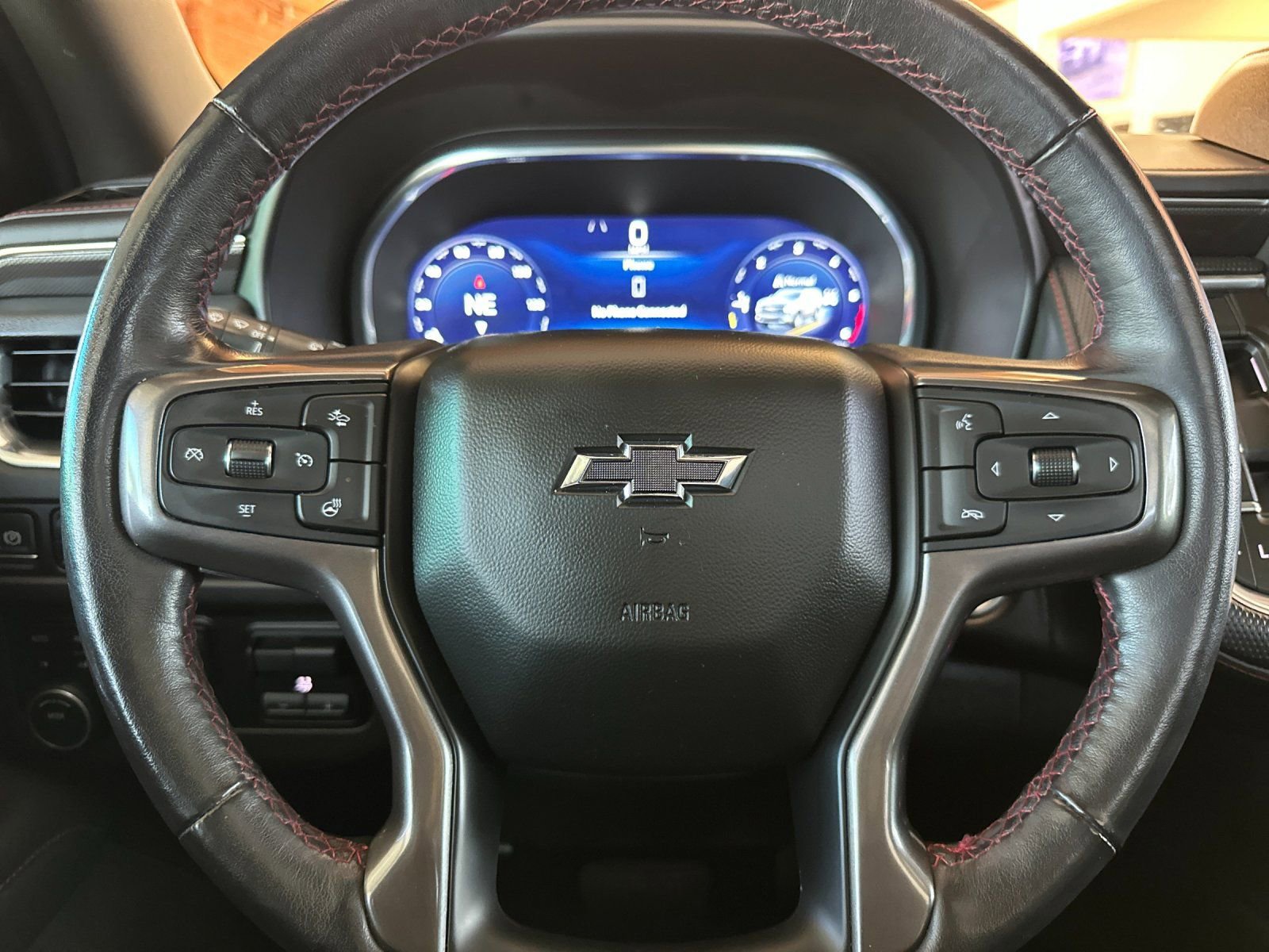 Used 2022 Chevrolet Tahoe RST w/ Luxury Package AWD/4WD image 32