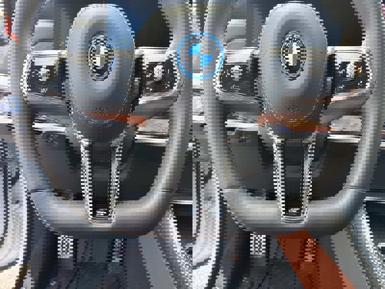 Used 2023 BMW i7 xDrive60 image 18