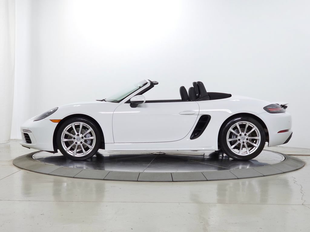 Used 2019 Porsche 718 Boxster RWD image 5