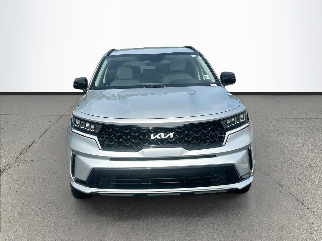 Certified 2022 Kia Sorento S FWD image 2