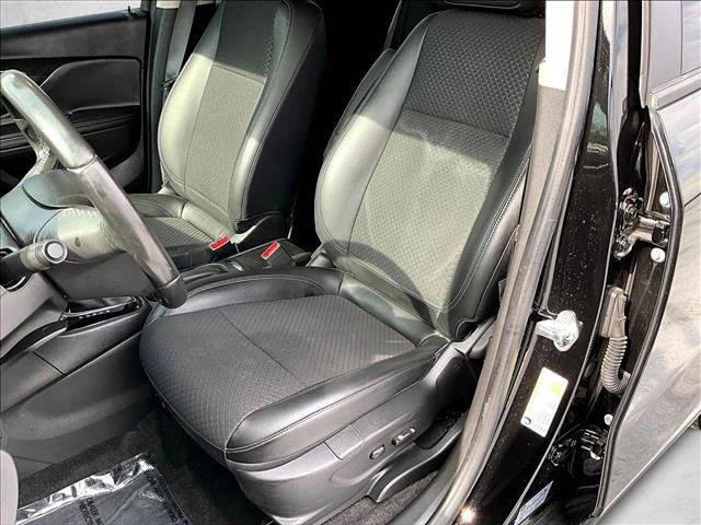 Used 2022 Buick Encore Preferred w/ Safety Package image 27