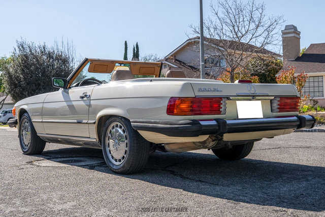 Used 1988 Mercedes-Benz 560 SL image 6