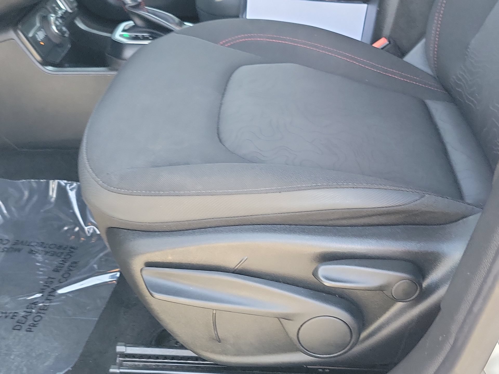 Certified 2023 Jeep Renegade Trailhawk AWD/4WD image 15