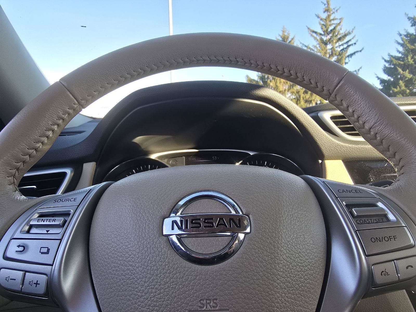 Used 2015 Nissan Rogue SL AWD/4WD image 23