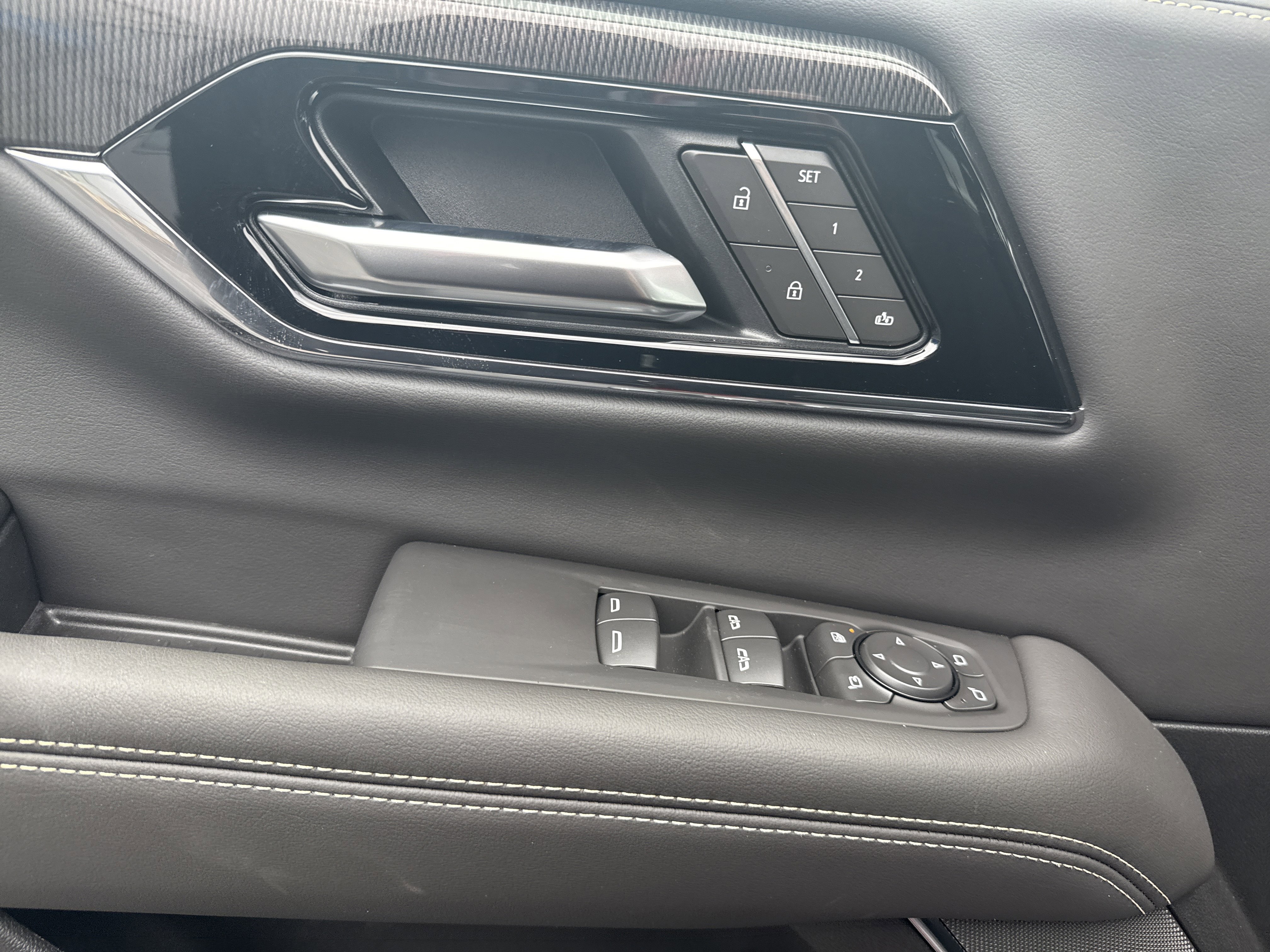 New 2026 GMC Yukon XL Elevation image 21