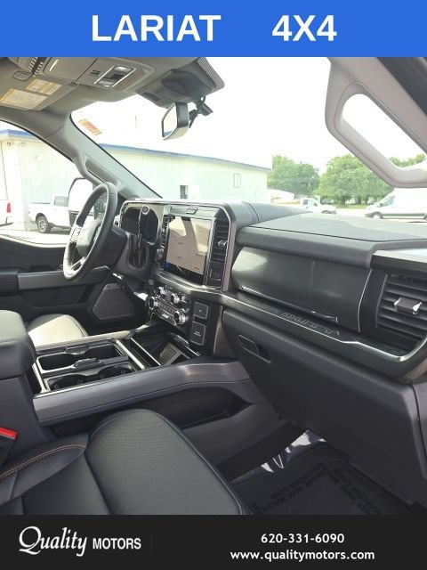 New 2026 Ford F250 Lariat w/ Black Appearance Package AWD/4WD image 36