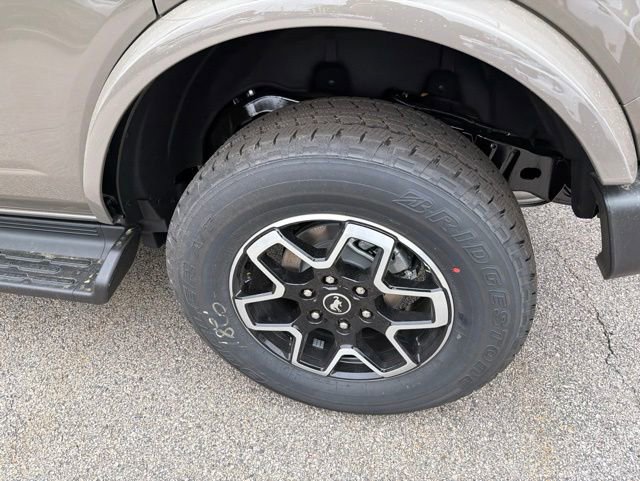 New 2026 Ford Bronco Outer Banks AWD/4WD image 8