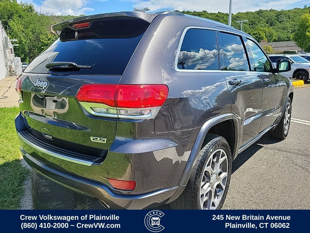 Used 2018 Jeep Grand Cherokee Limited AWD/4WD image 3