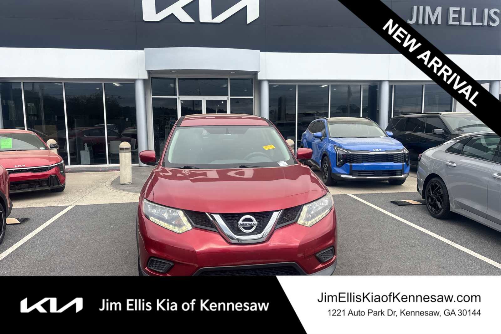 Used 2016 Nissan Rogue S image 1