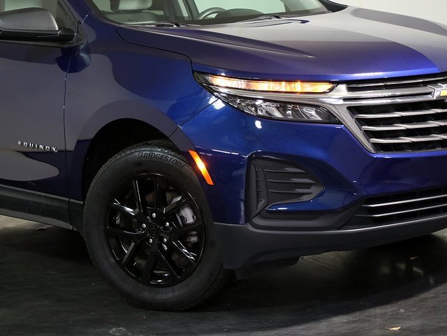 Used 2023 Chevrolet Equinox LS w/ LS Convenience Package image 8