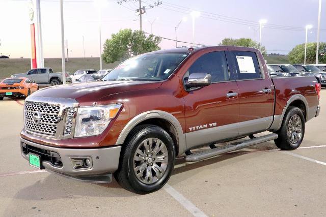 Certified 2019 Nissan Titan Platinum Reserve image 3