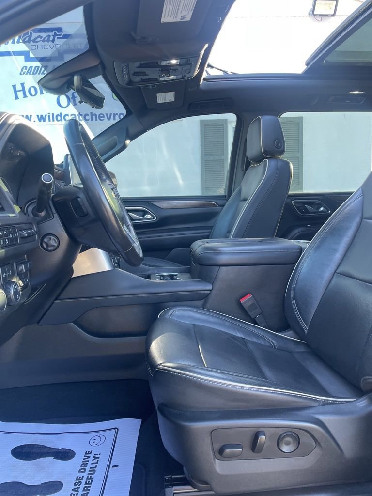 Used 2021 Chevrolet Suburban Premier w/ Premium Package image 29