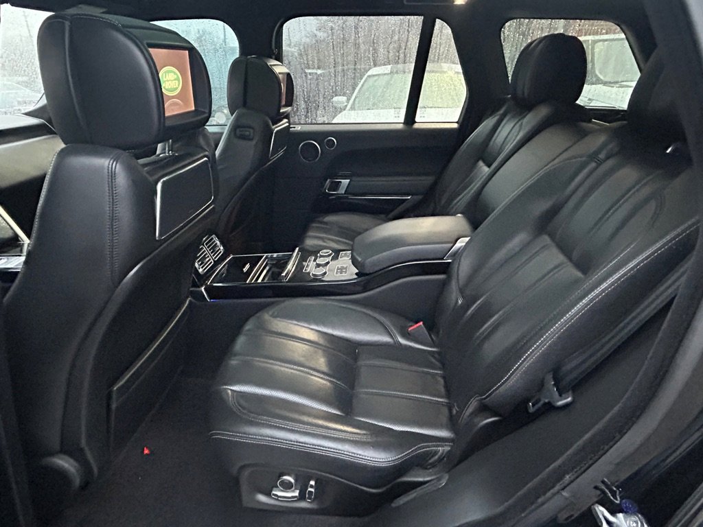 Used 2016 Land Rover Range Rover Autobiography image 9