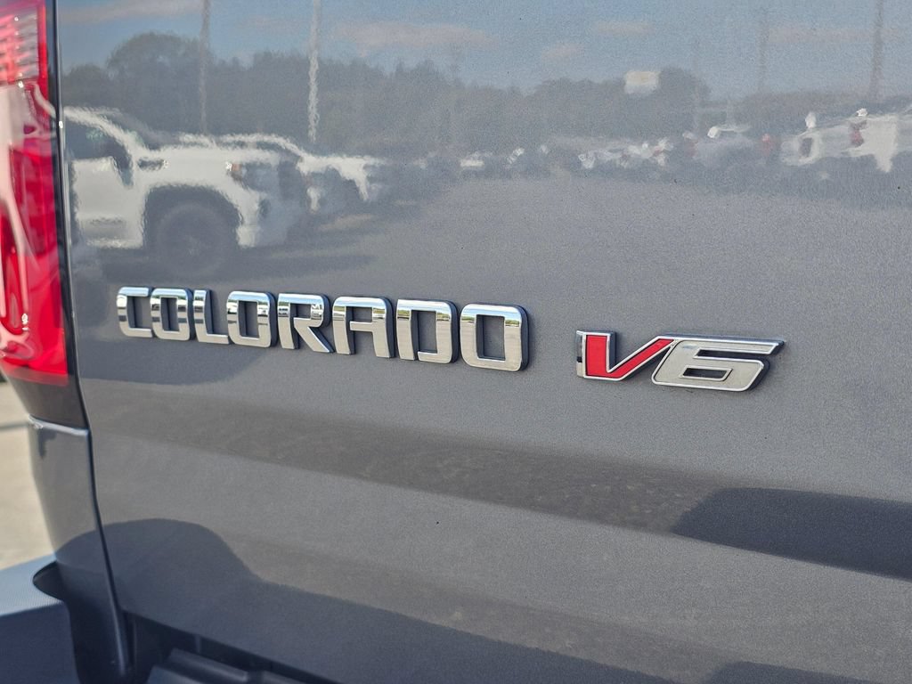 Used 2019 Chevrolet Colorado Z71 AWD/4WD image 15