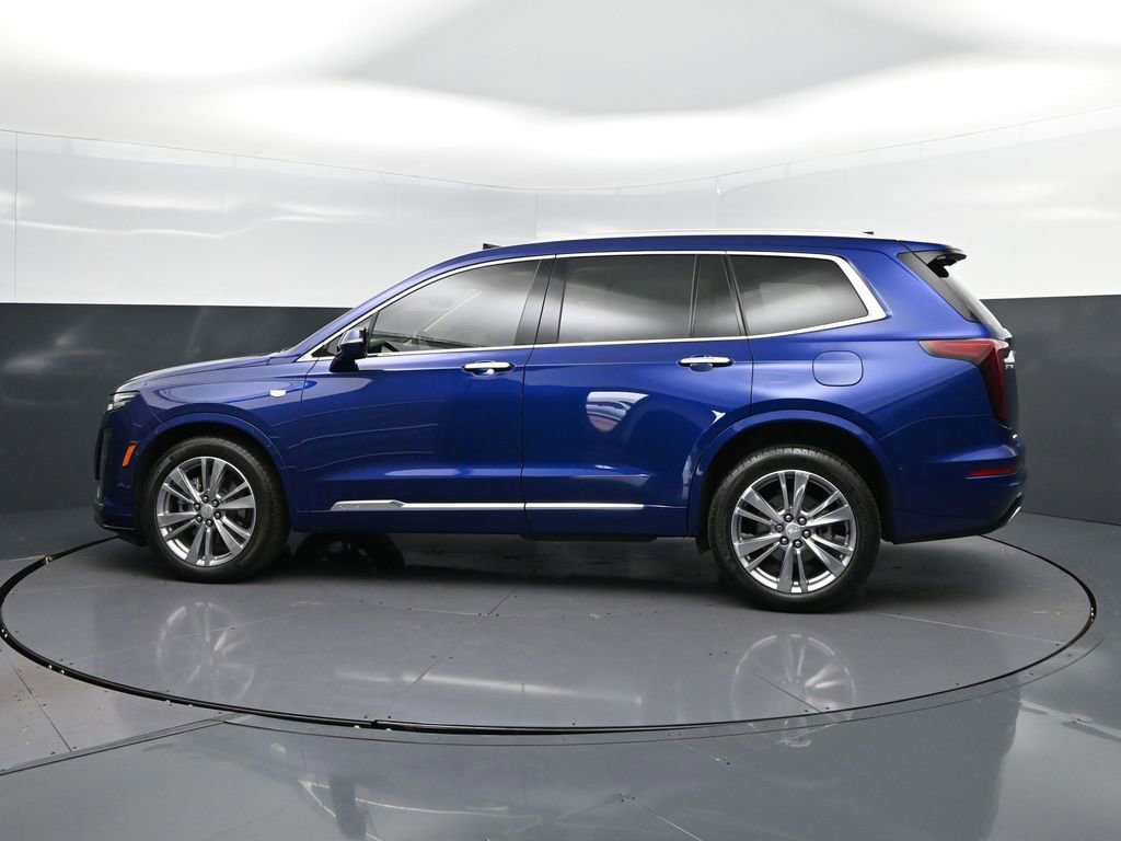 Used 2023 Cadillac XT6 Premium Luxury w/ Technology Package image 4