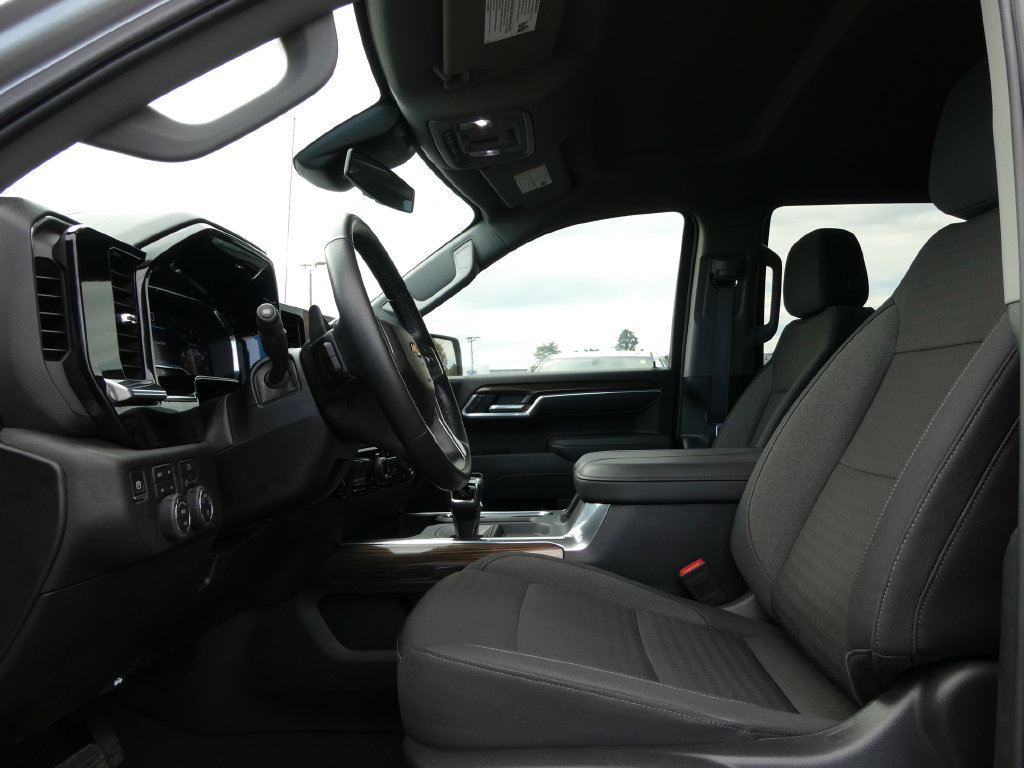 Certified 2025 Chevrolet Silverado 1500 LT AWD/4WD image 22