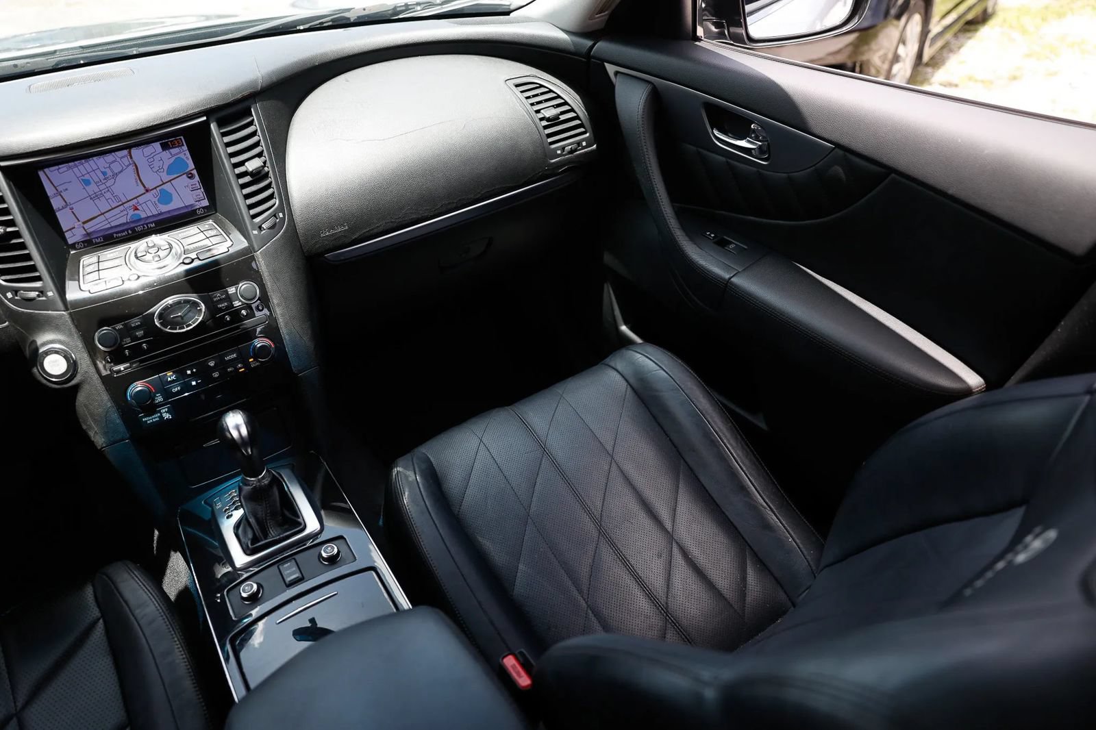 Used 2011 INFINITI FX35 2WD w/ Premium Pkg image 13