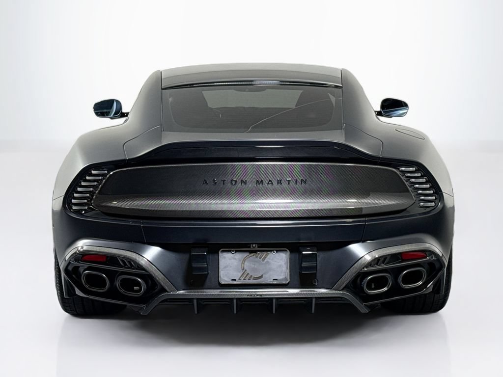 Used 2025 Aston Martin Vanquish RWD image 4