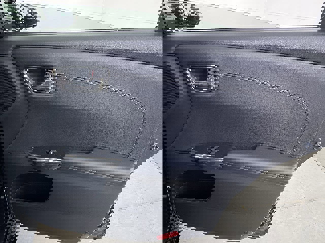 Used 2017 Toyota Avalon XLE Premium w/ All Weather Liner Package image 22