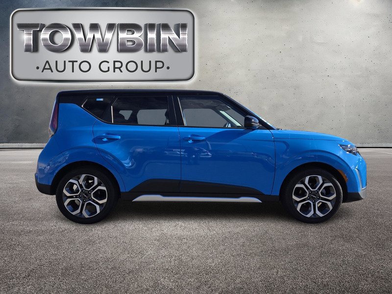 Certified 2025 Kia Soul EX FWD image 3