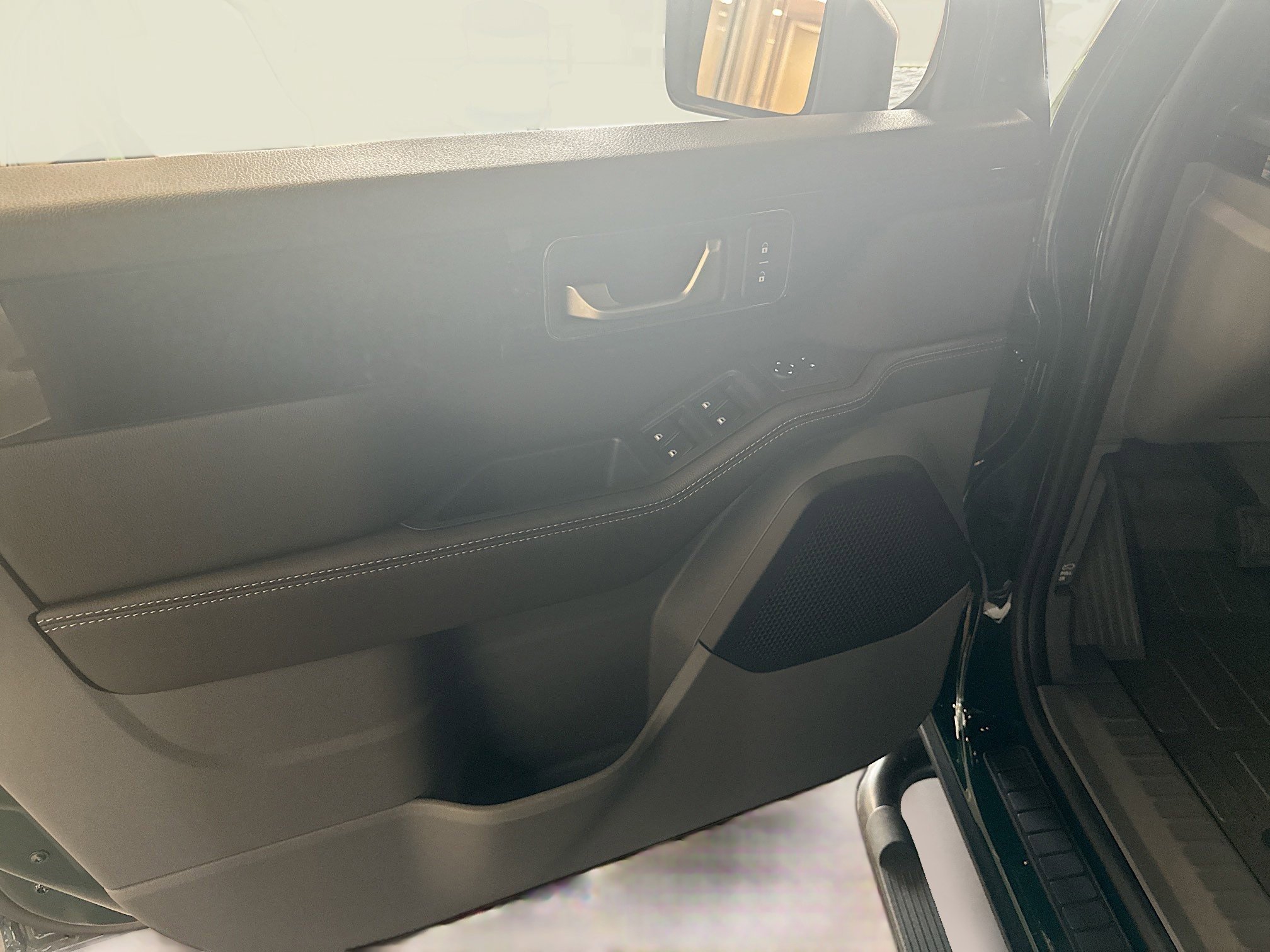 New 2025 INEOS Grenadier Station Wagon AWD/4WD image 17