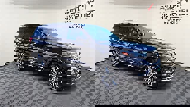 Used 2023 Ford Explorer Limited w/ Equipment Group 301A image 2