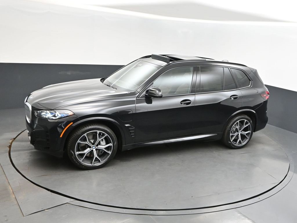 New 2026 BMW X5 xDrive50e image 31