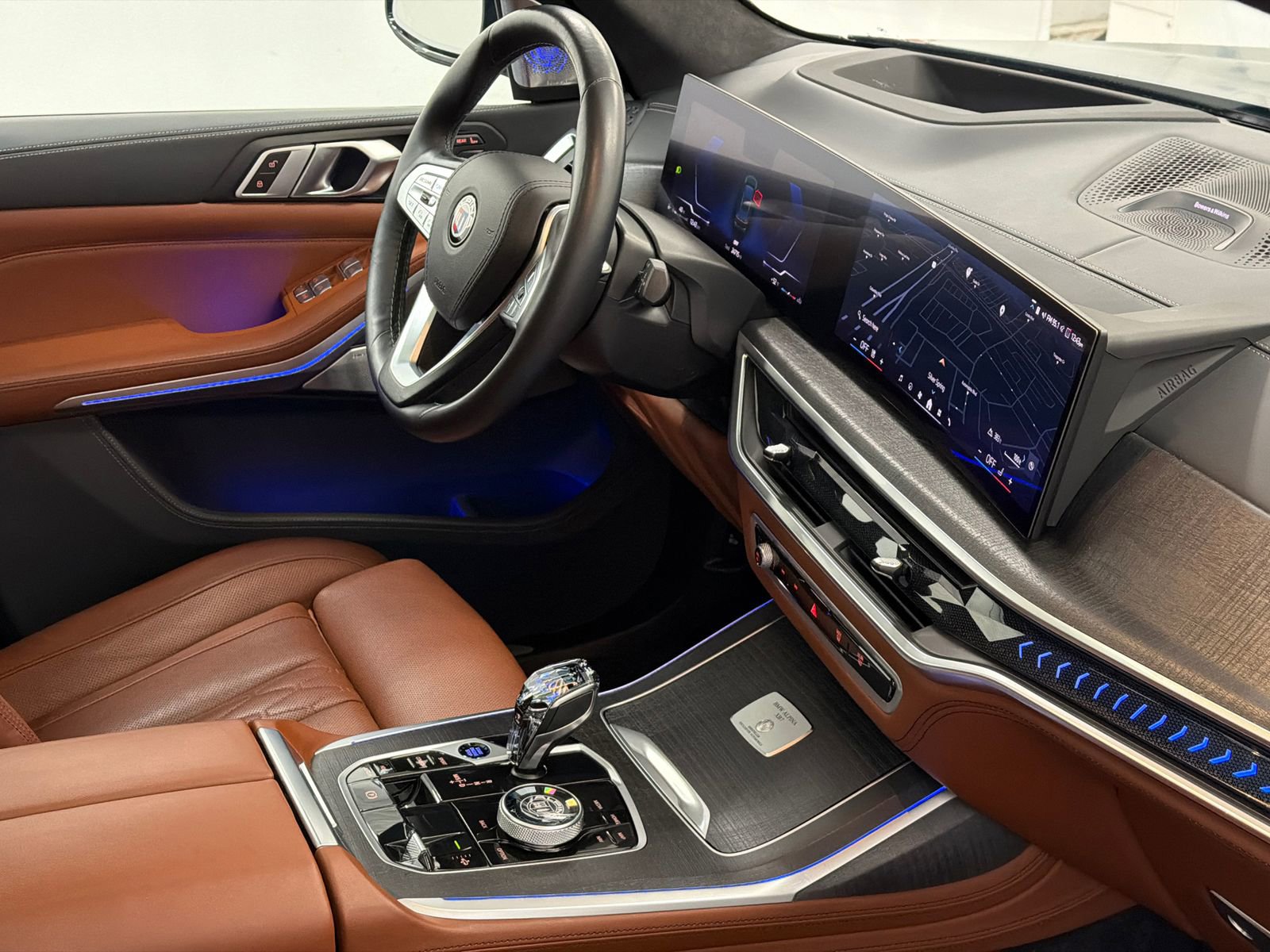 Used 2024 BMW ALPINA XB7 image 16