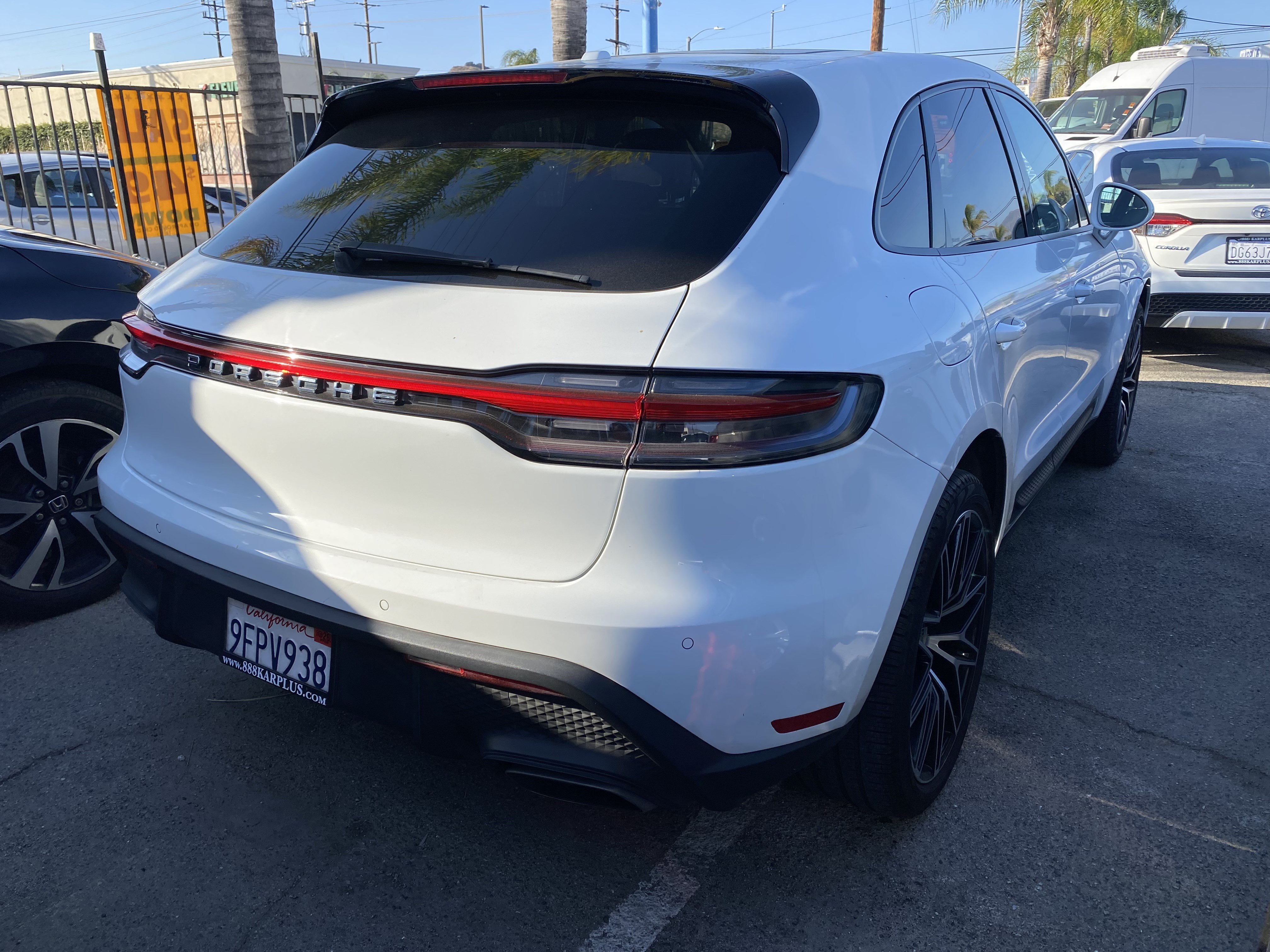 Used 2023 Porsche Macan AWD/4WD image 8
