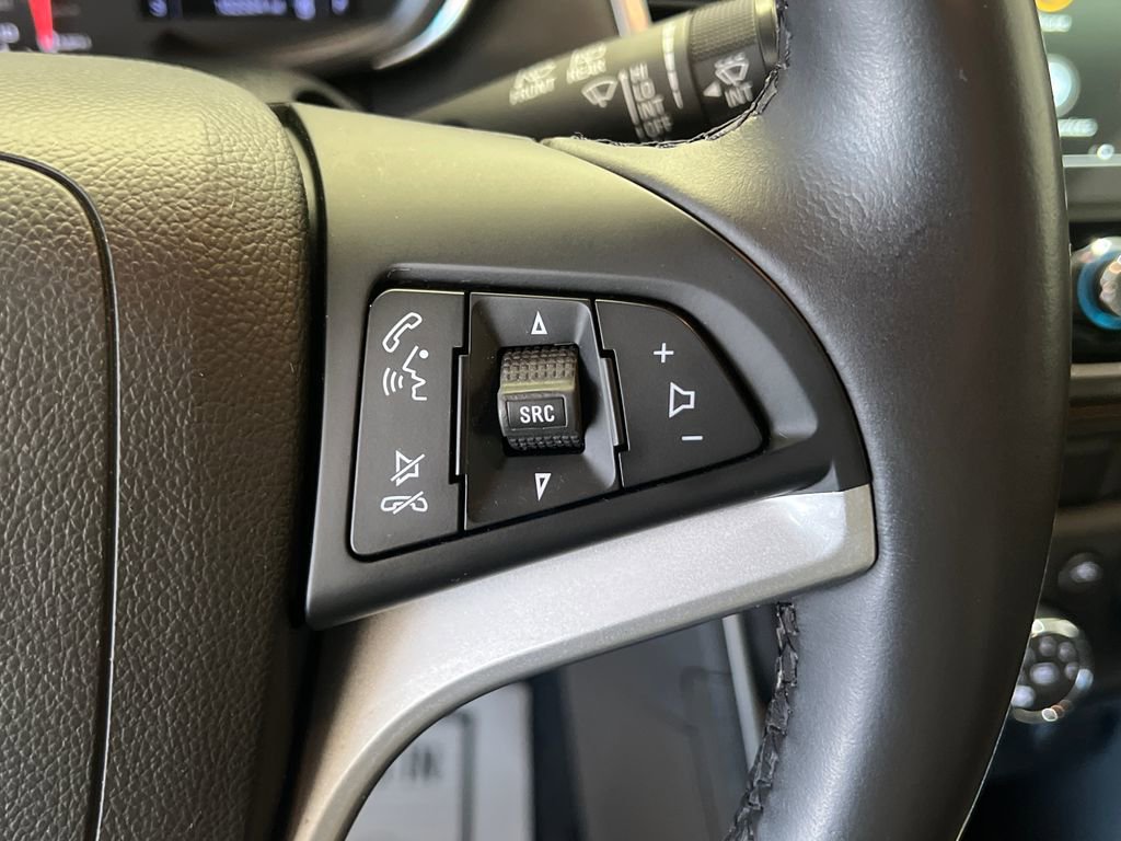 Used 2019 Chevrolet Trax LT w/ LT Convenience Package AWD/4WD image 22
