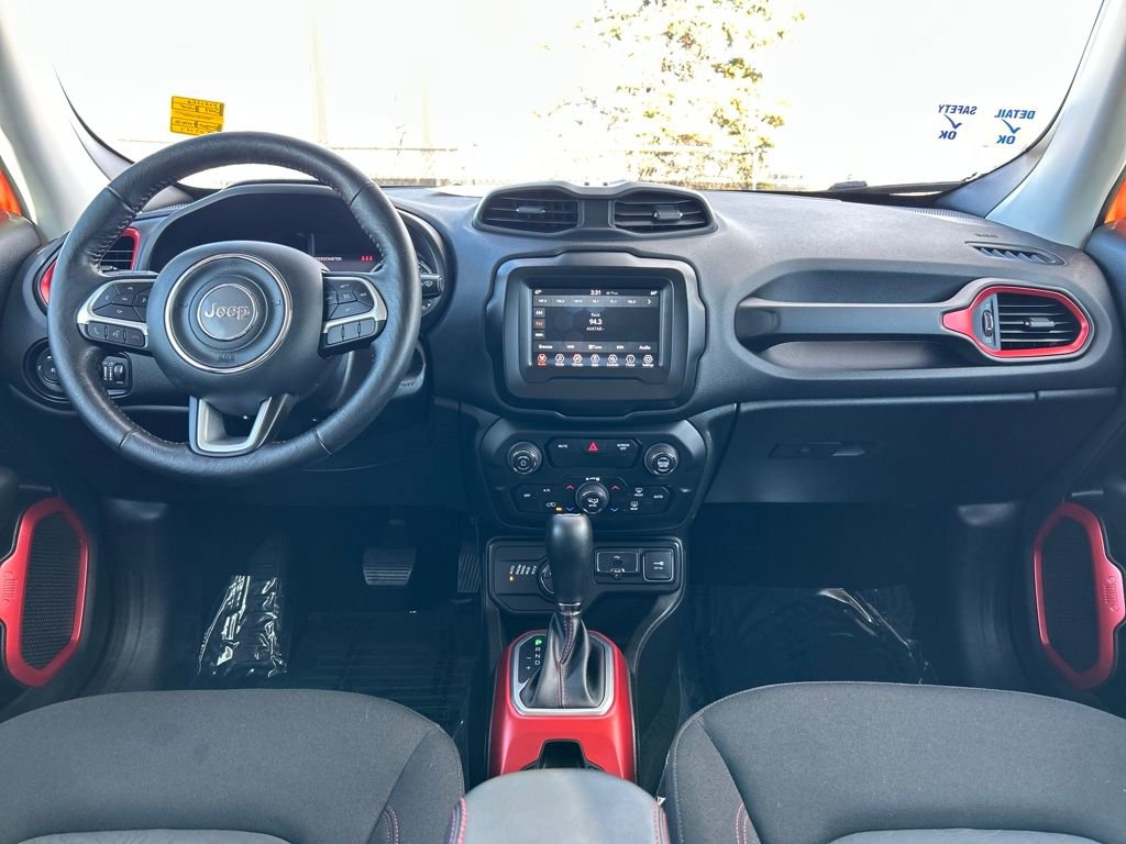 Used 2019 Jeep Renegade Trailhawk w/ Cold Weather Group II image 6
