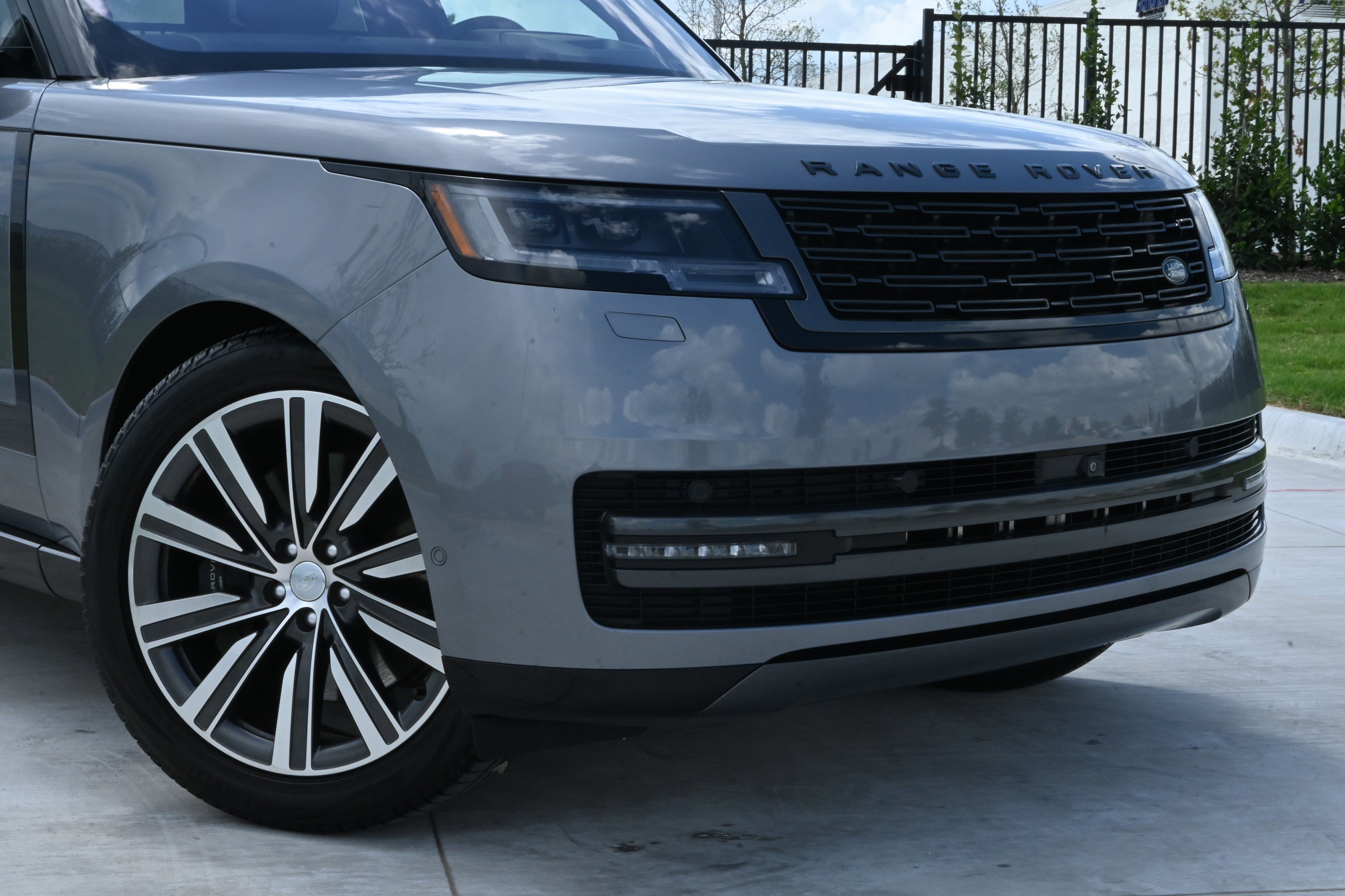 Used 2023 Land Rover Range Rover SE AWD/4WD image 38