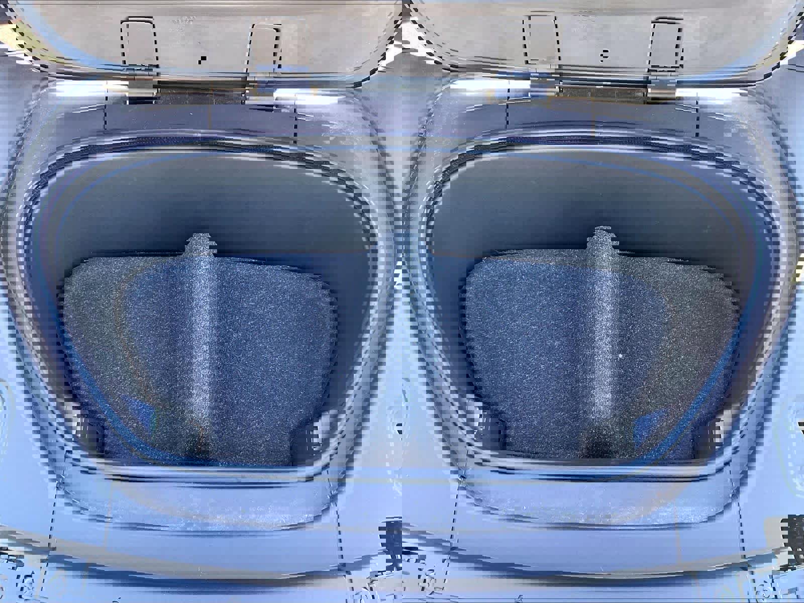 Used 2022 Volvo C40 P8 Recharge Ultimate image 34