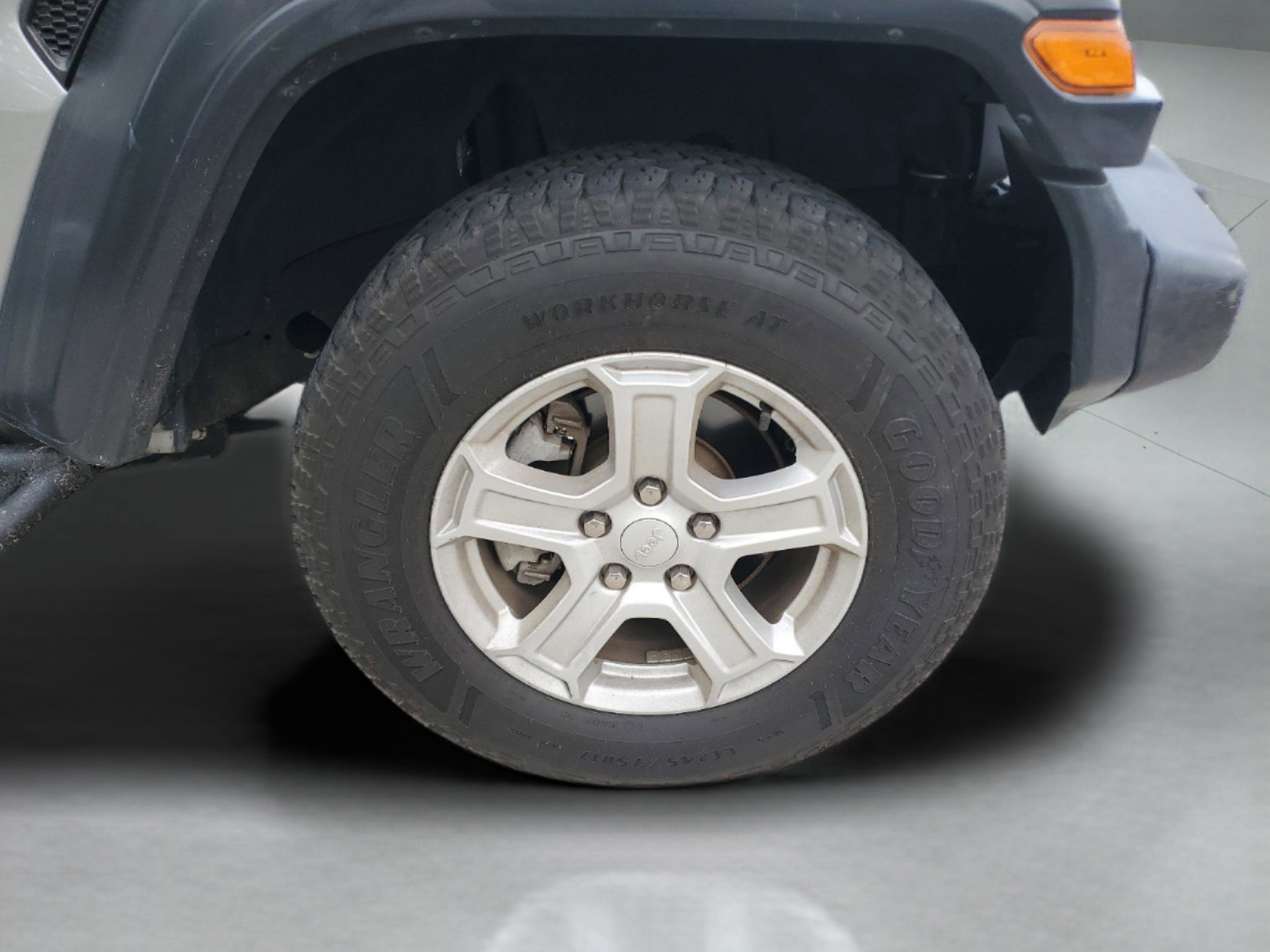 Certified 2018 Jeep Wrangler Unlimited Sport S image 28
