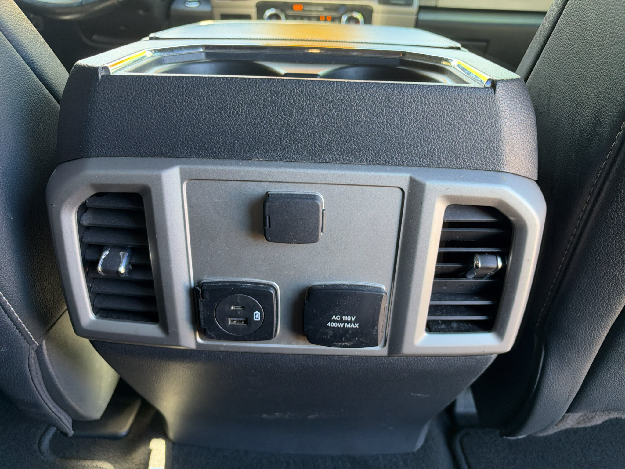 Used 2022 Ford F250 Lariat w/ Lariat Ultimate Package AWD/4WD image 24