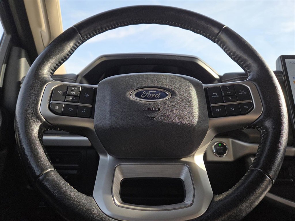 Used 2023 Ford Expedition Max XLT image 23