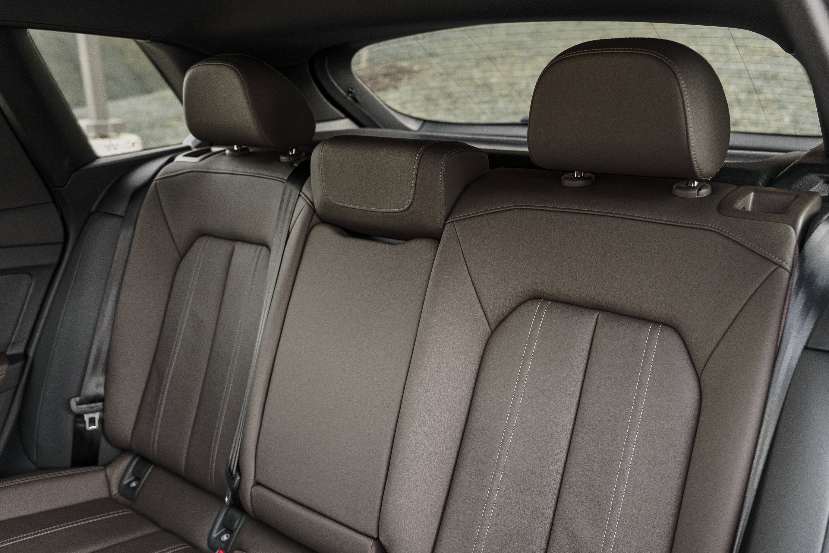 Used 2024 Audi Q4 e-tron Premium image 23