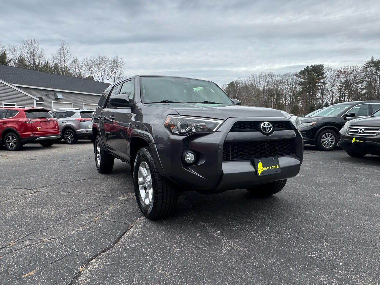Used 2015 Toyota 4Runner SR5 image 8