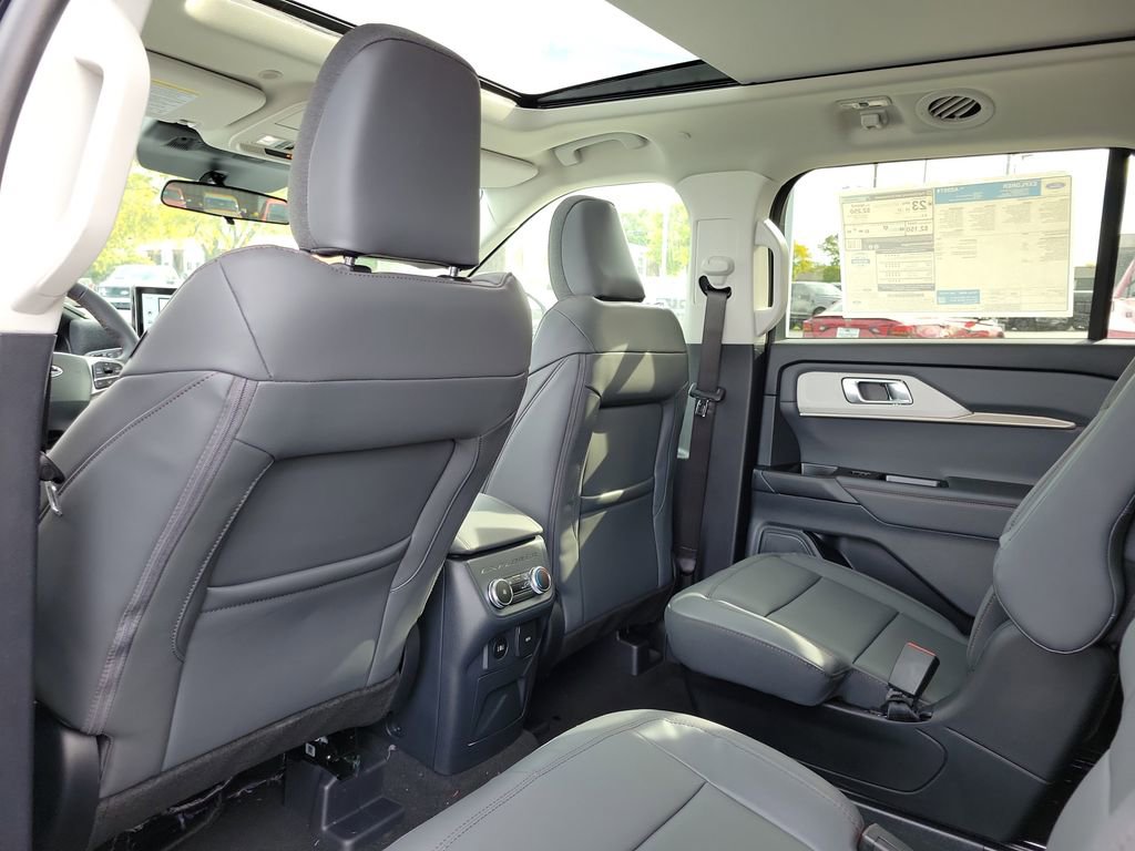 New 2026 Ford Explorer Active w/ Active Comfort Package image 15