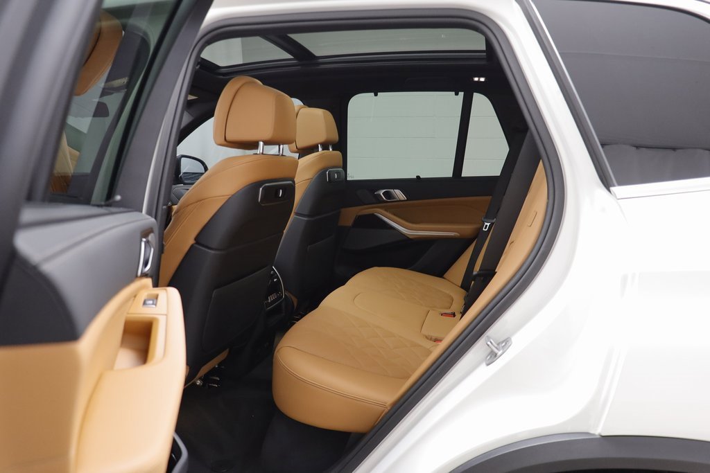 Certified 2026 BMW X5 xDrive40i w/ Climate Comfort Package image 14