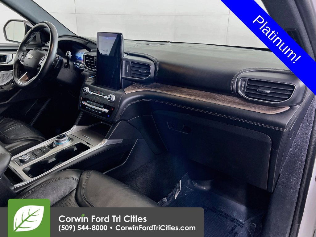 Used 2020 Ford Explorer Platinum w/ Premium Technology Package AWD/4WD image 32
