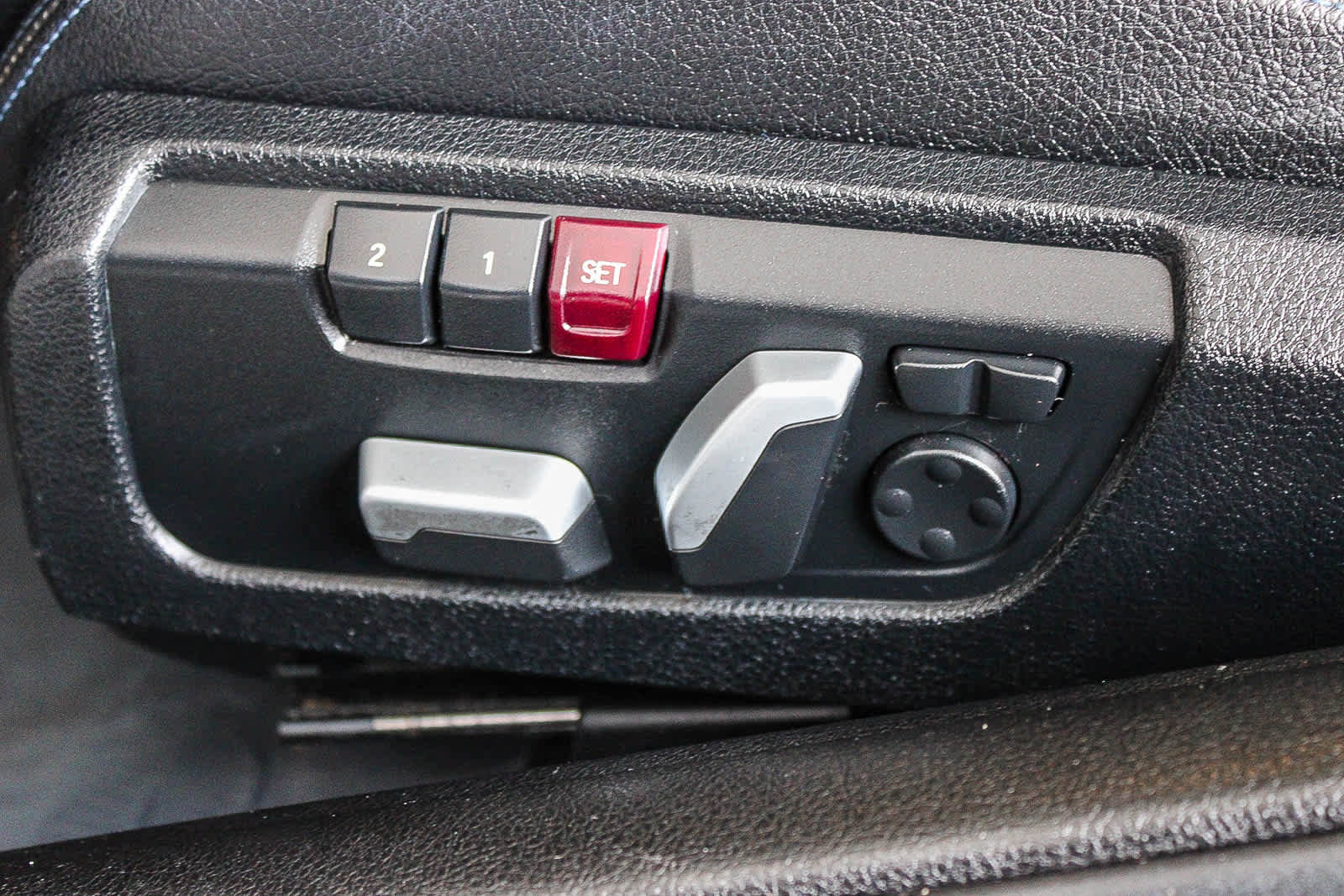 Used 2018 BMW 440i Convertible image 23