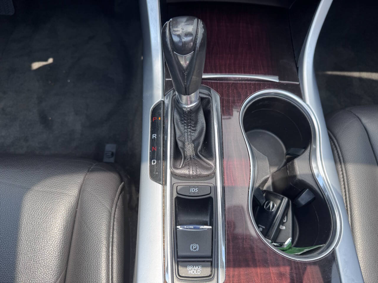 Used 2017 Acura TLX FWD image 21